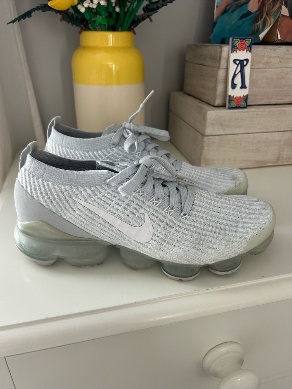 Nike Women’s VaporMax Flyknit 3 Sneakers - Light Gray